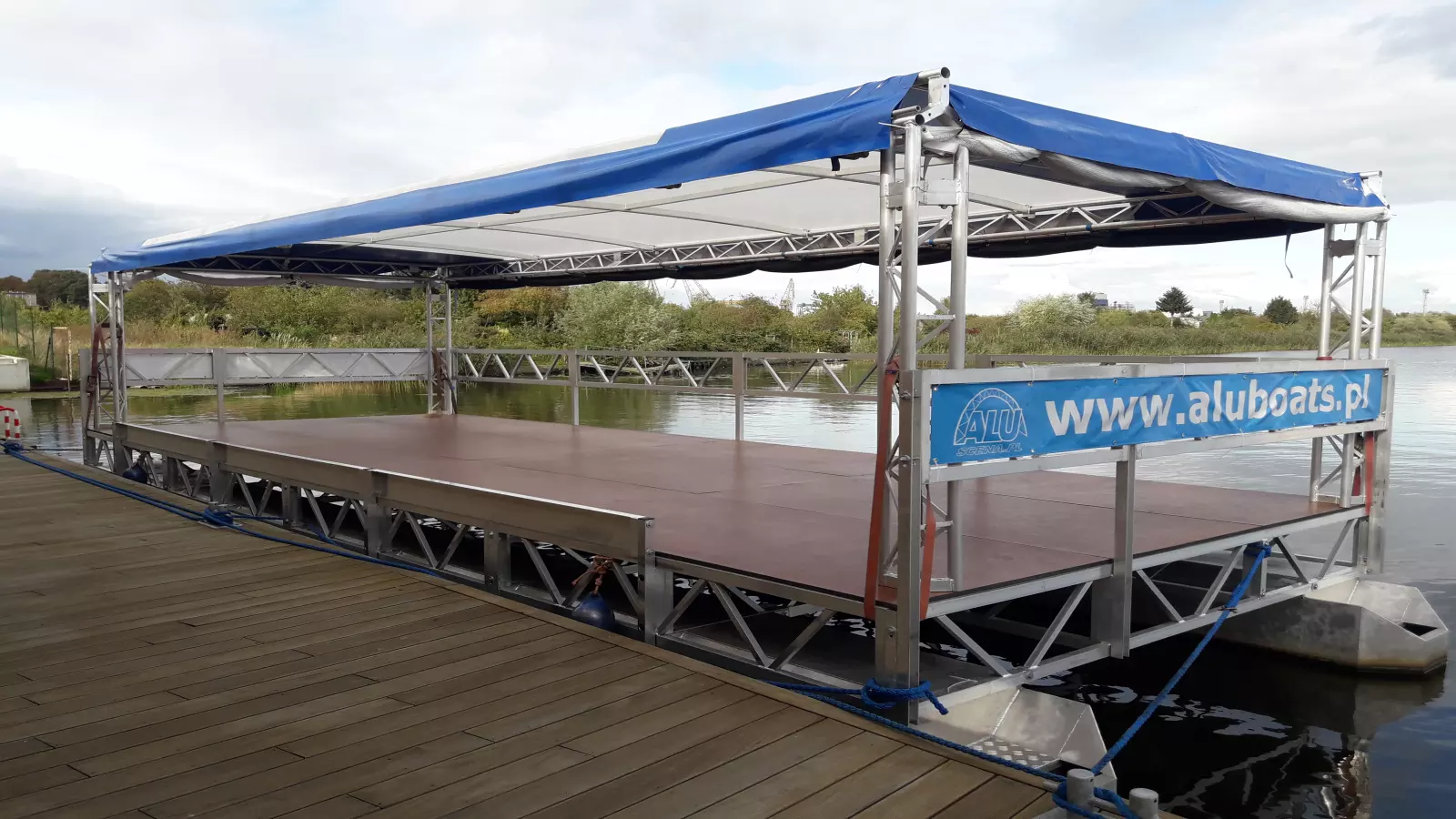 Konstrukcja pływająca AluBoats — realizacja 8